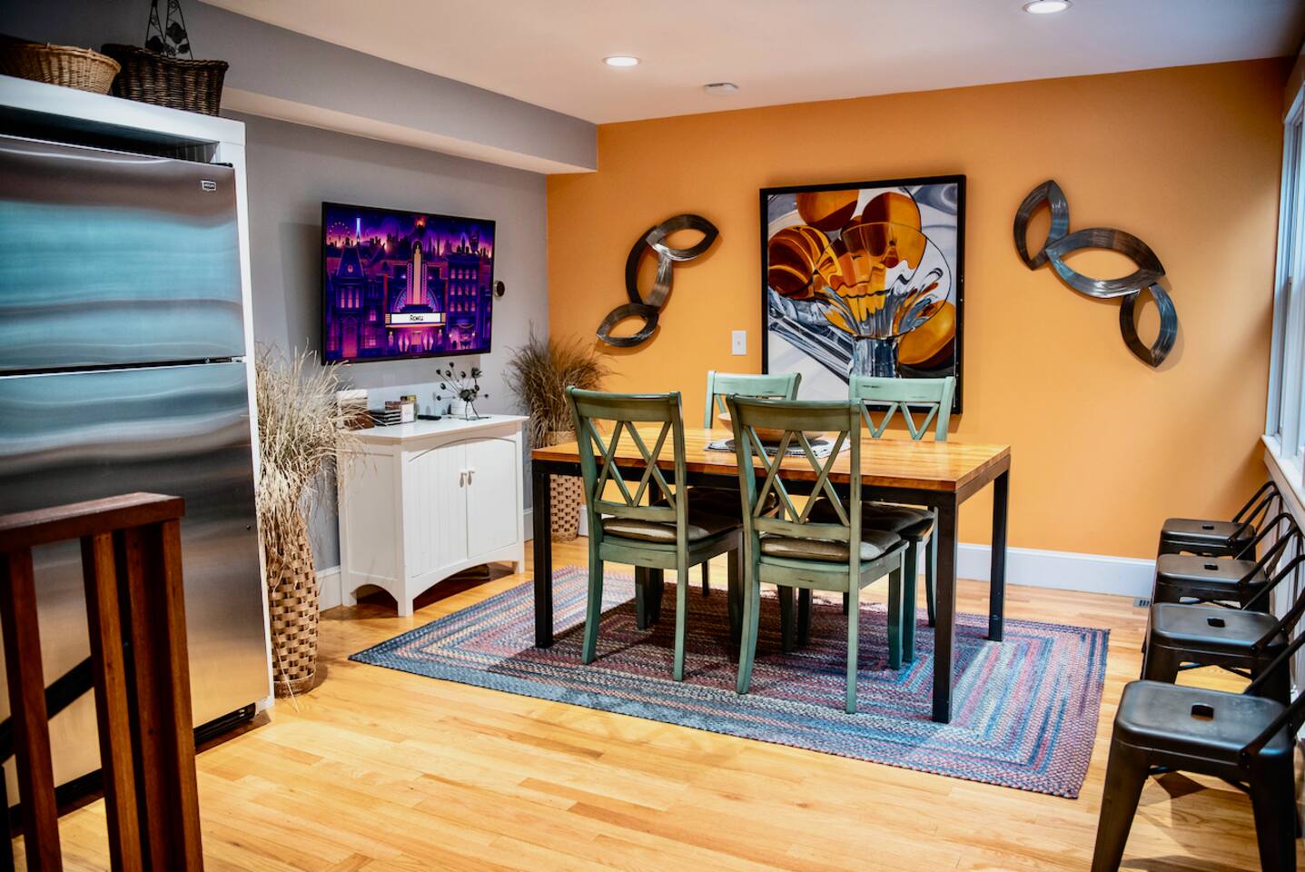 Stylish Dog-Friendly Condo - West End on Comm St — Provincetown — vacation rental