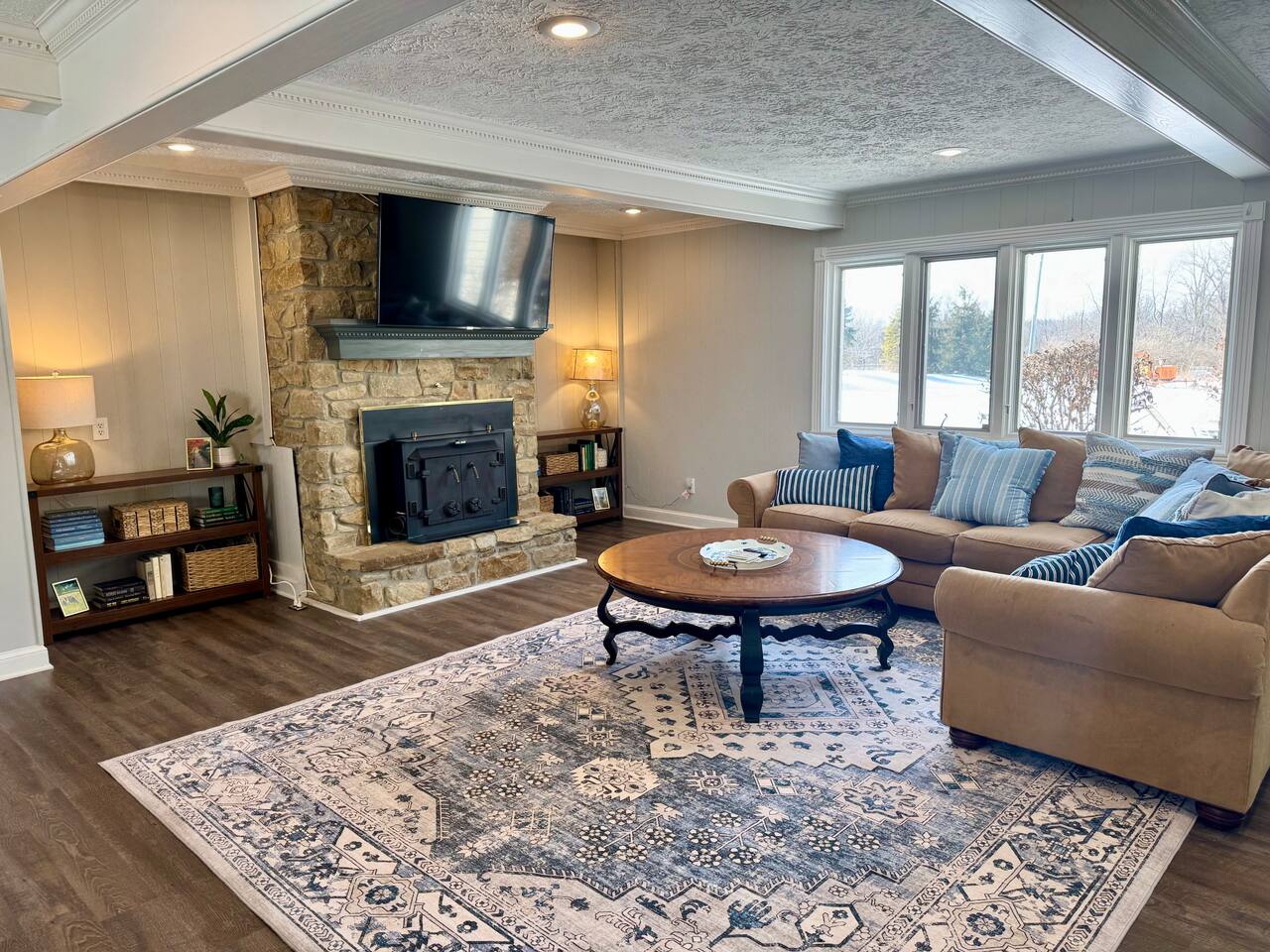 Farmhouse * 2.5 Acres * 15 min to Grand Park — Zionsville — vacation rental