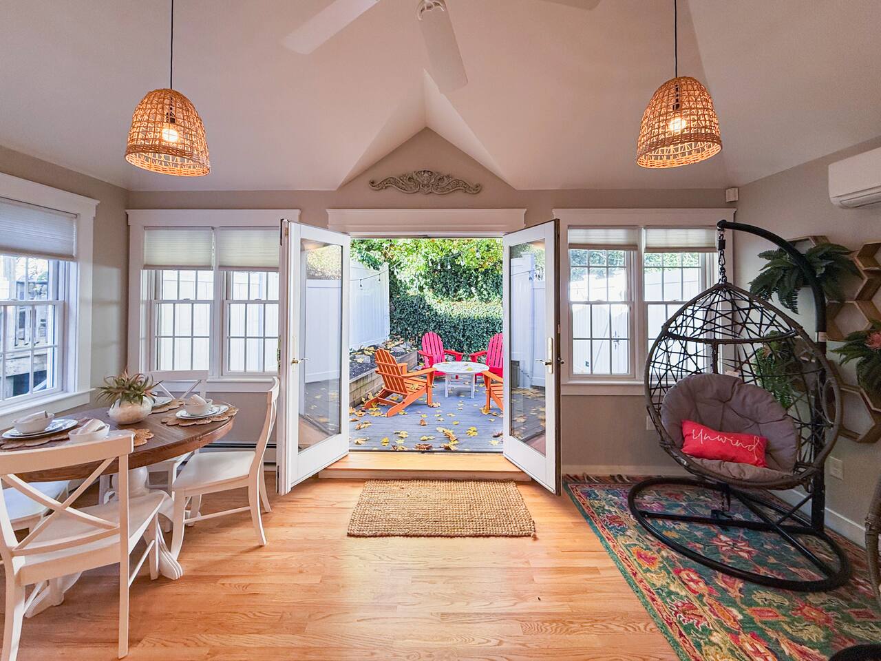 KeyWest Vibe, PrivatePatio, Close2Salem, WalkDWNTN
