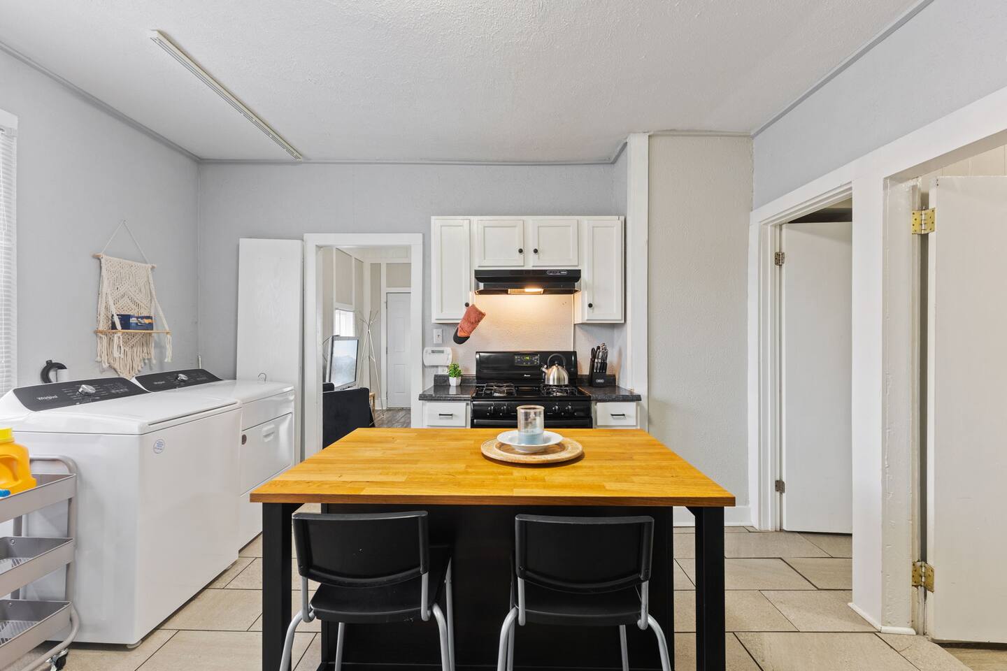 3 BR Cozy Home Near Indy Downtown , Foosball Table