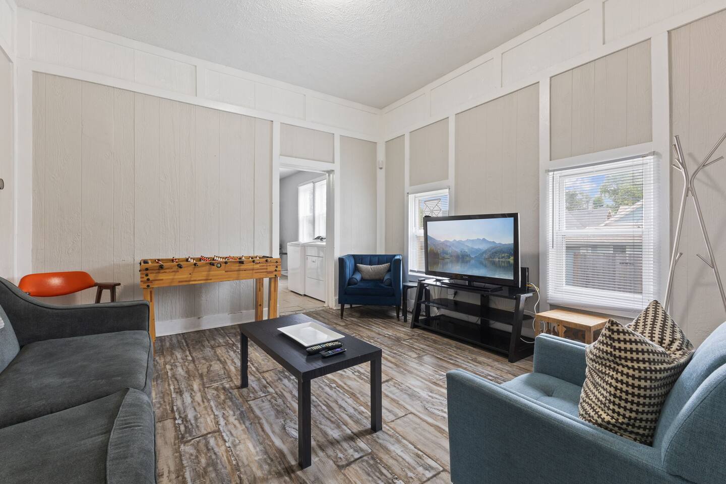 3 BR Cozy Home Near Indy Downtown , Foosball Table