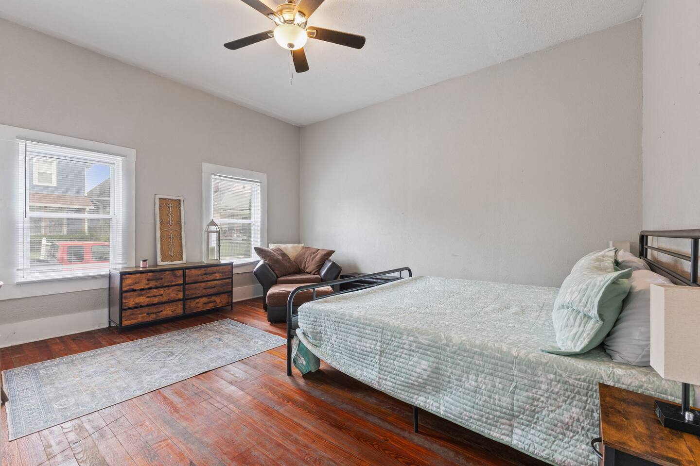 3 BR Cozy Home Near Indy Downtown , Foosball Table