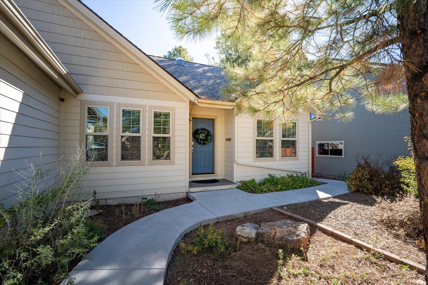 Modern Flagstaff Retreat with Fireplace and Garage