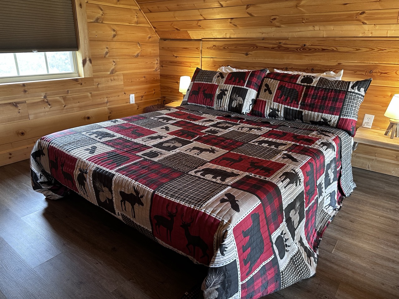 Rustic Elegance, cabin in heart of Jonesborough, TN