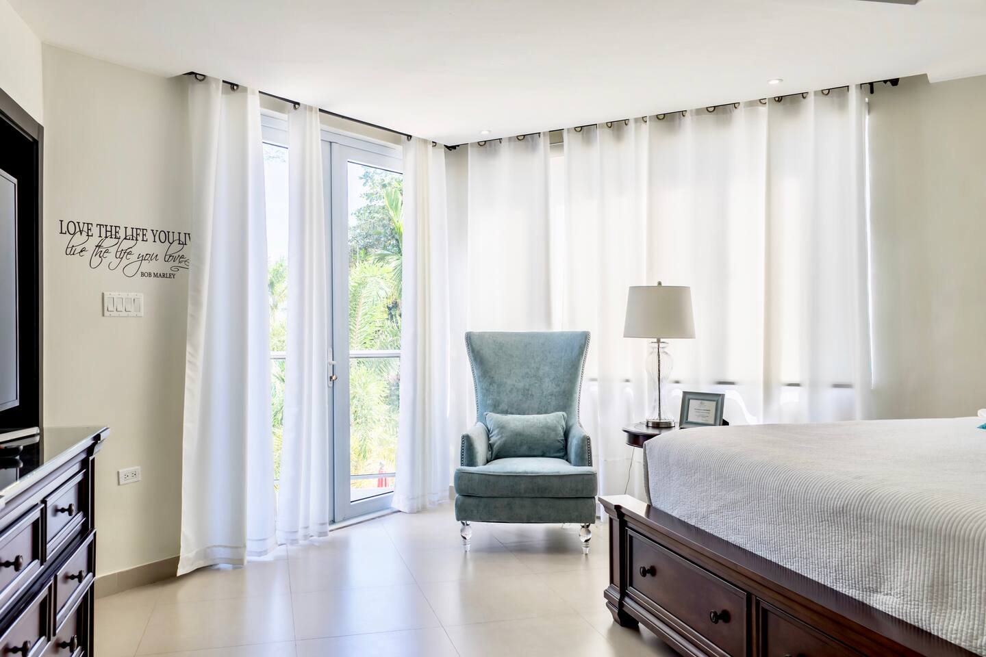 Montego Bay Luxury 2BR Villa | Ocean Views & Pool