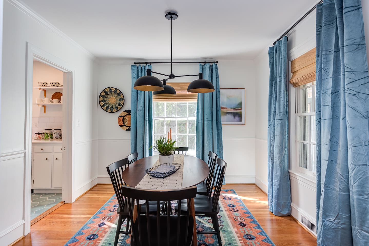 Radiant Home in Graham – Garden Views | BBQ Grill
