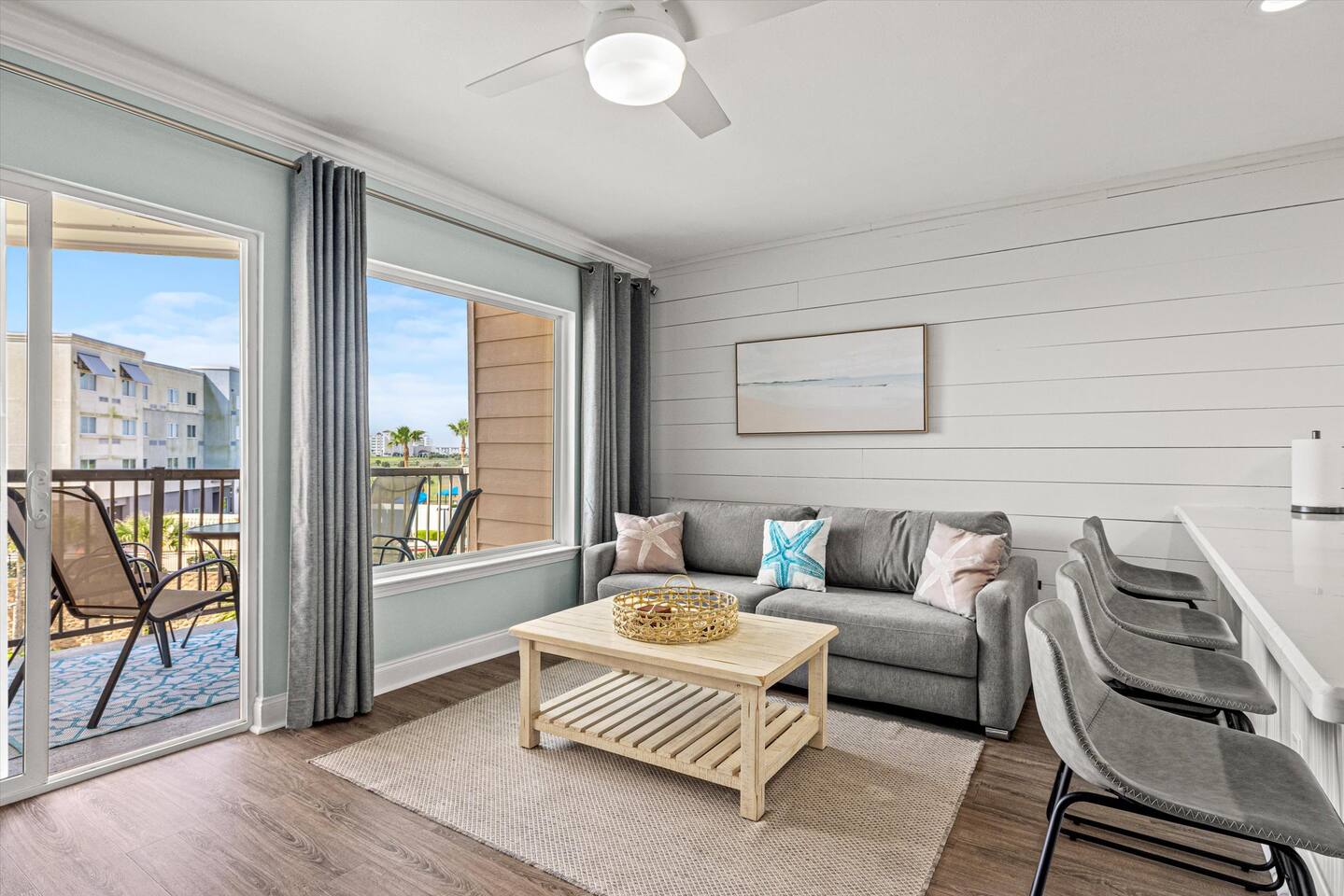 Breathtaking Top Floor Condo w/ View, Heated Pool