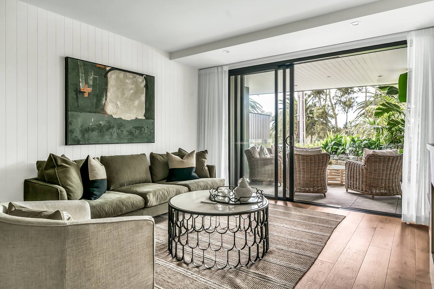 Designer 3 bed 2 bath opp Long Reef Golf & Tennis