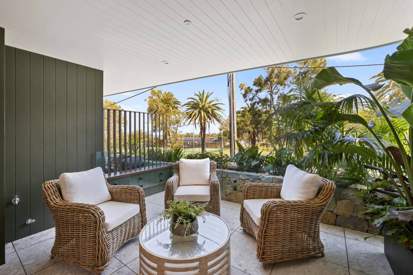 Designer 3 bed 2 bath opp Long Reef Golf & Tennis — Collaroy — vacation rental