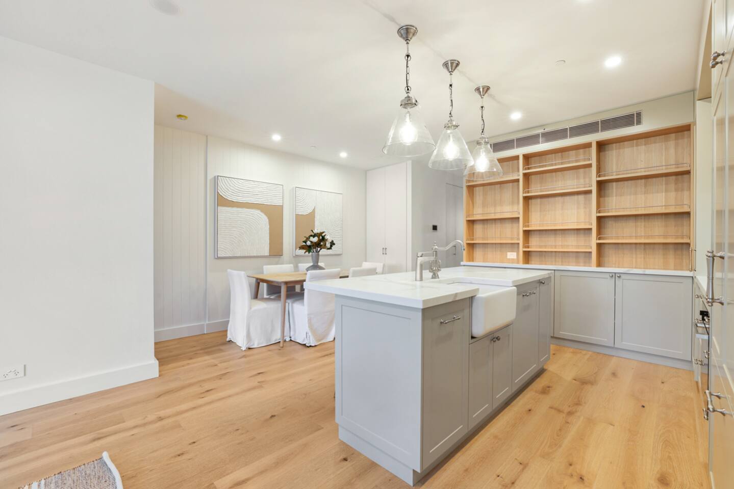 Designer 3 bed 2 bath opp Long Reef Golf & Tennis