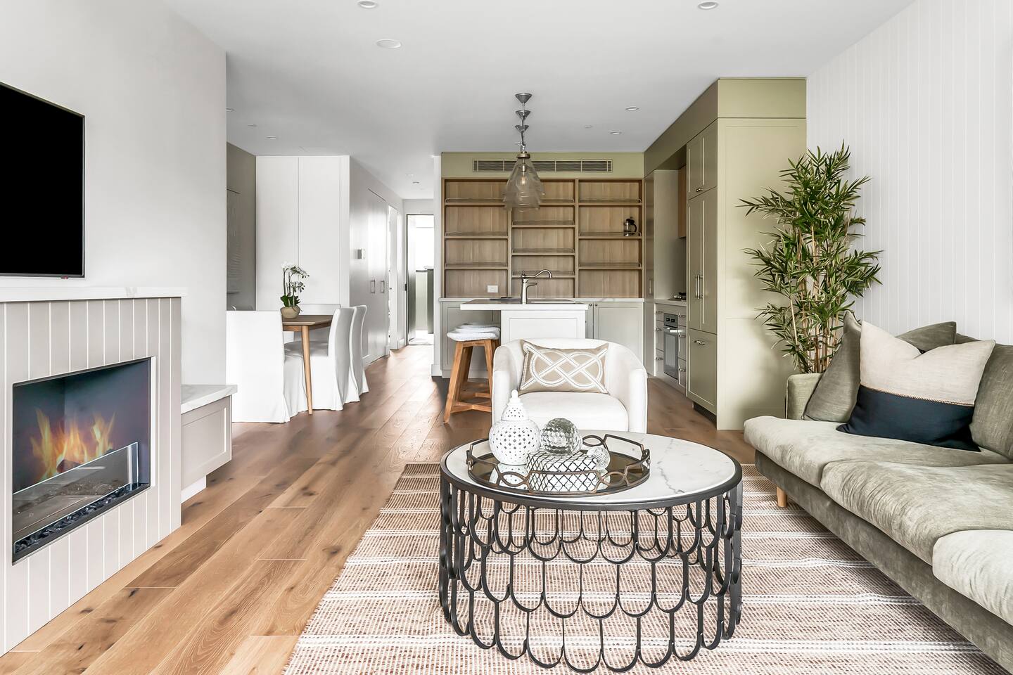 Designer 3 bed 2 bath opp Long Reef Golf & Tennis