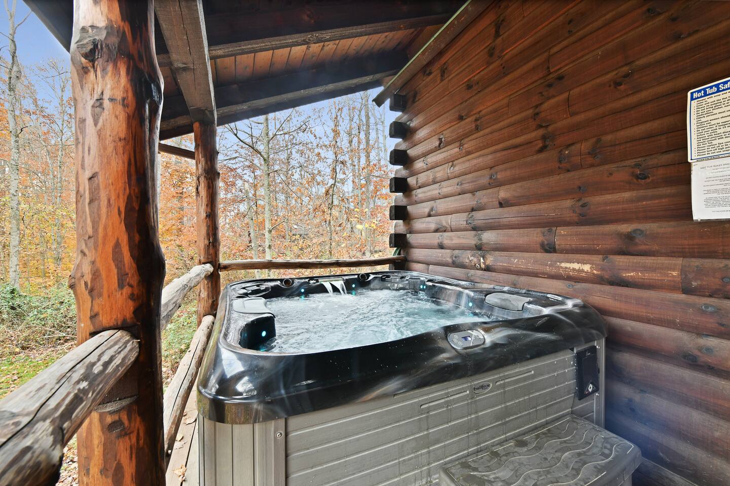 Charming 2Bed Cabin in the HEART of Hocking Hills!