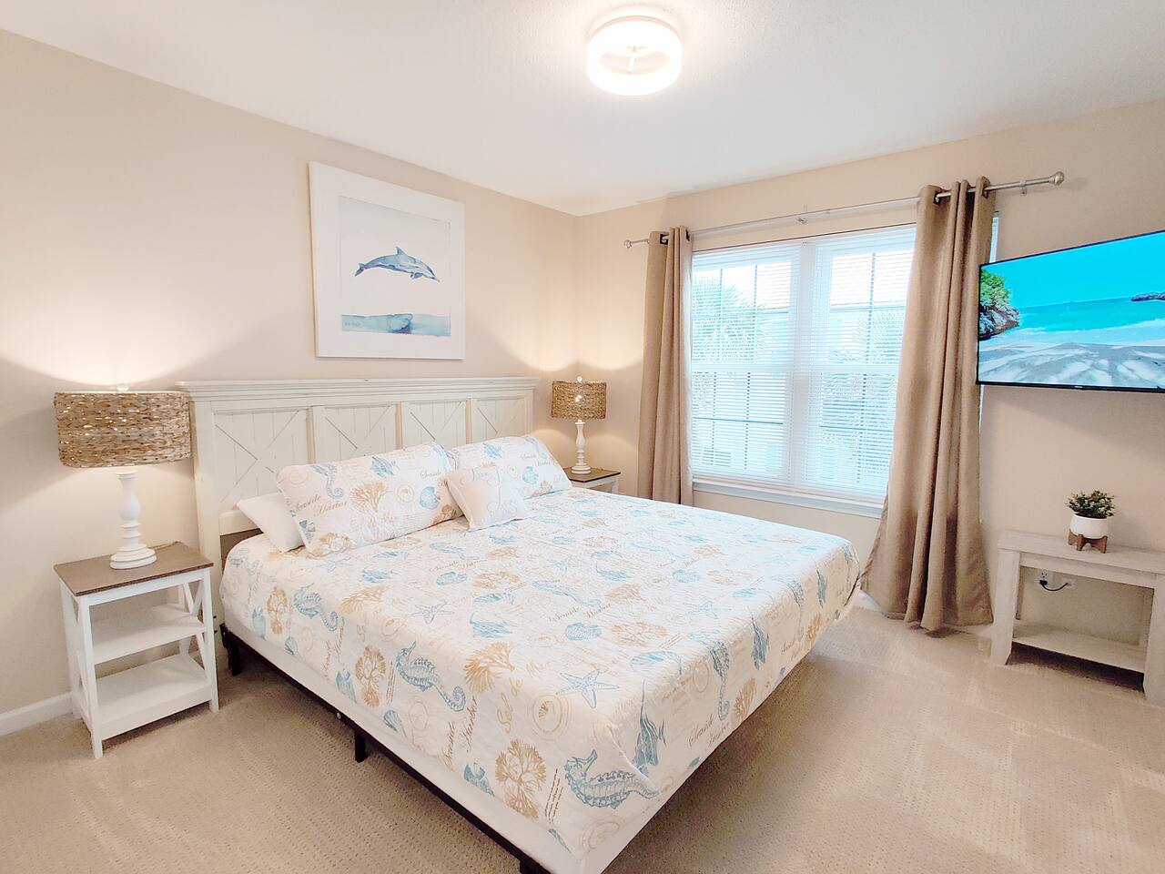 Half duplex 300 steps from beach • Free cruise!