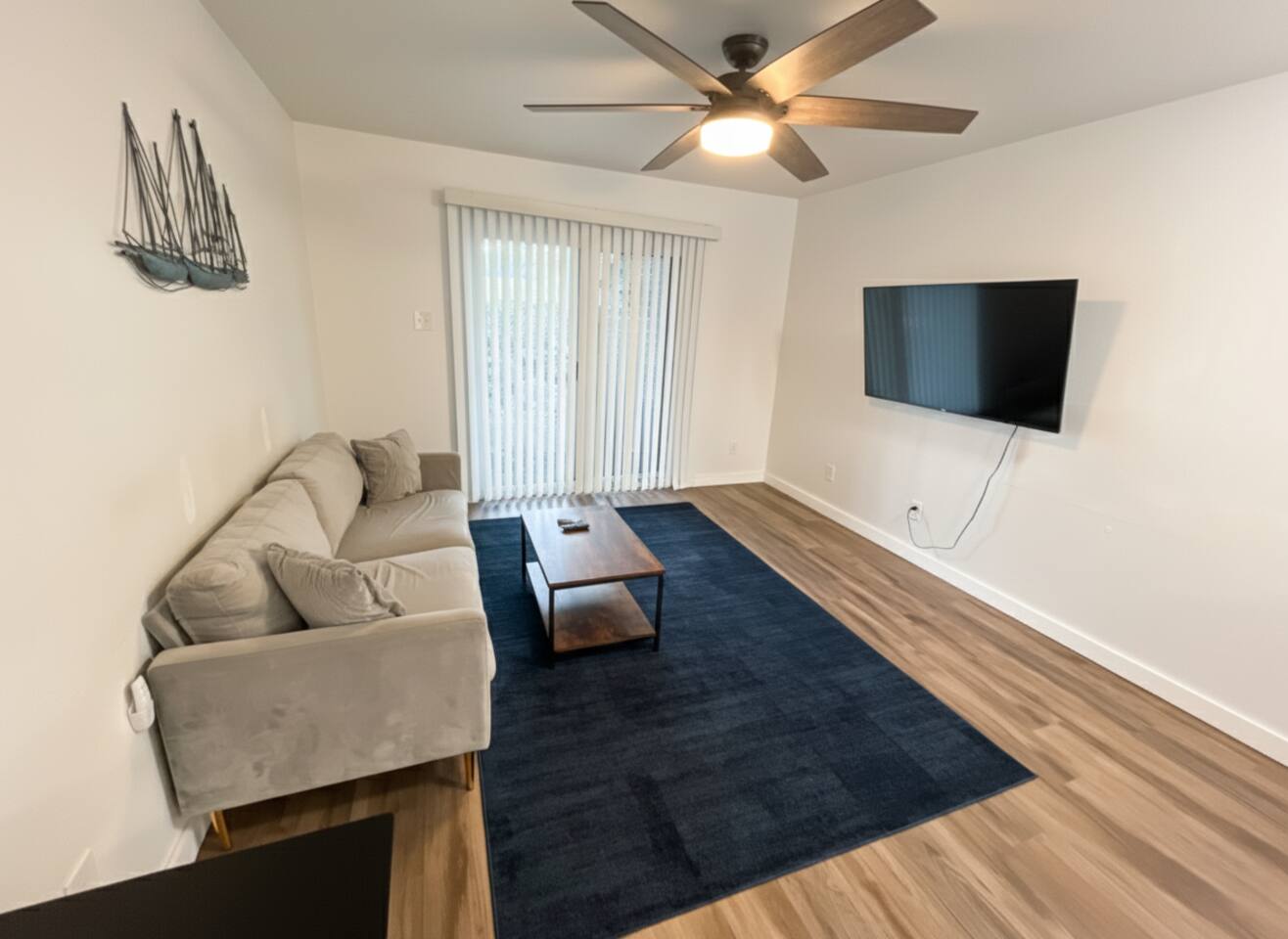 Sweet Escape: 2 BR 1BA | UAMS & Downtown