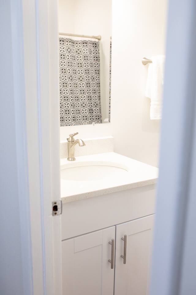 2BR Furnished Near UAMS & Children's Hosp