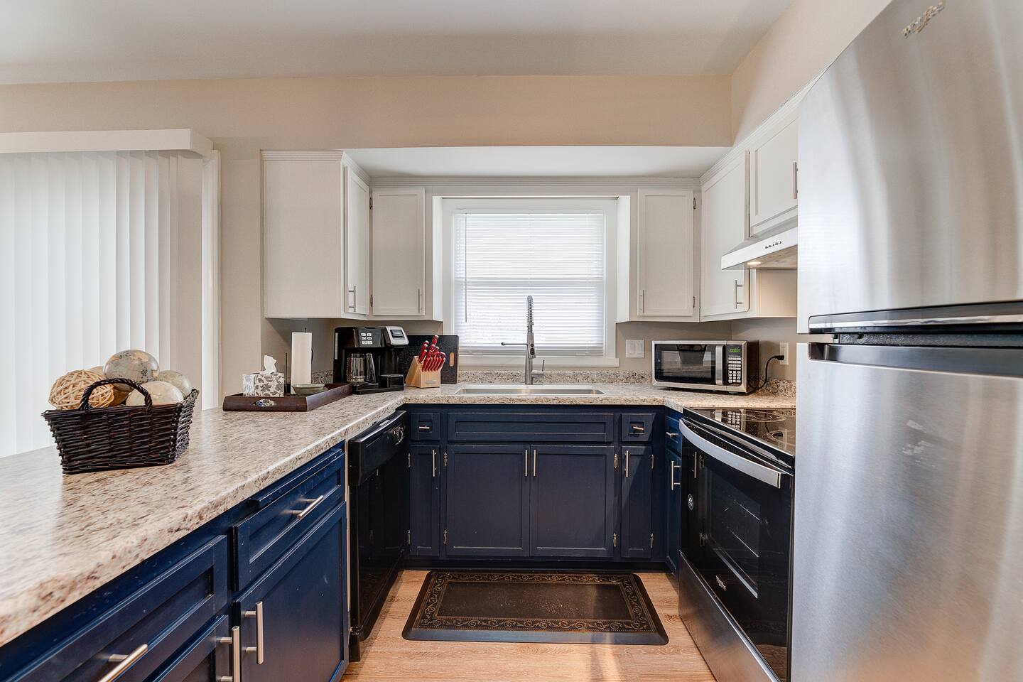Modern Comfort 3BR in Waukesha