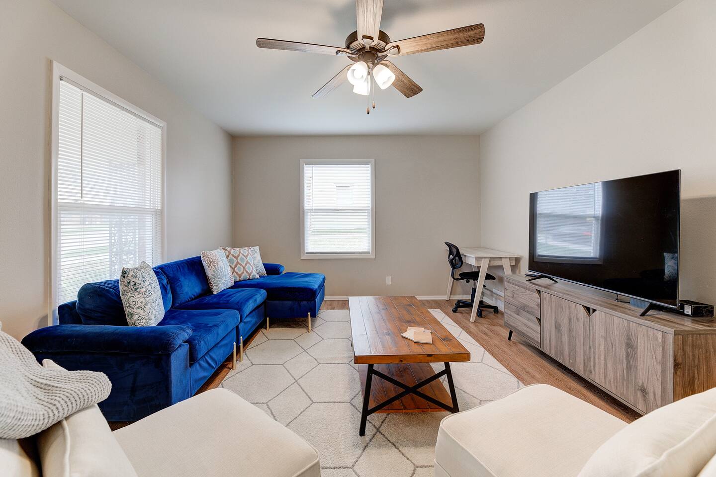 Modern Comfort 3BR in Waukesha — Waukesha — vacation rental