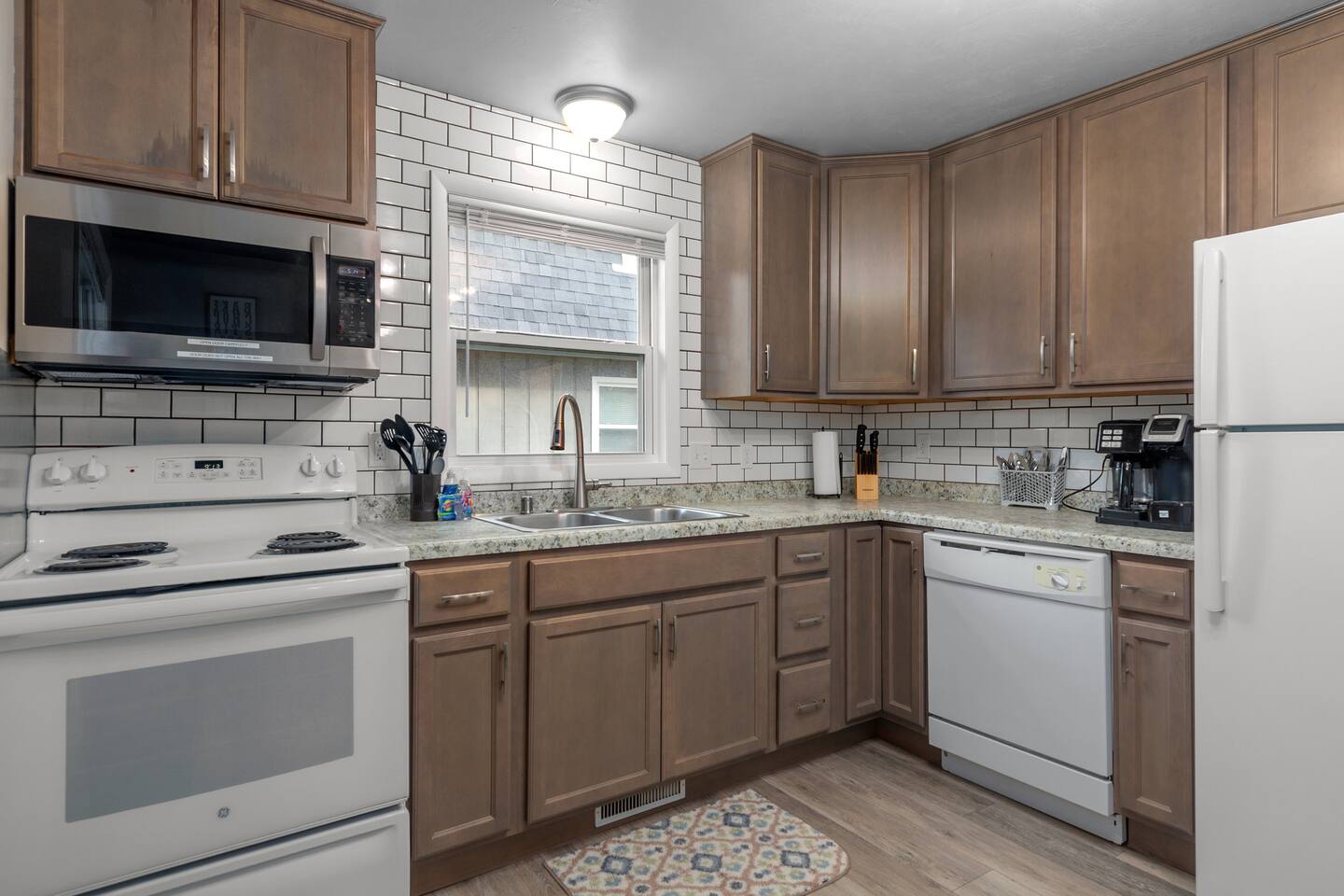 Furnished 2BR w/ Garage | Appleton WI