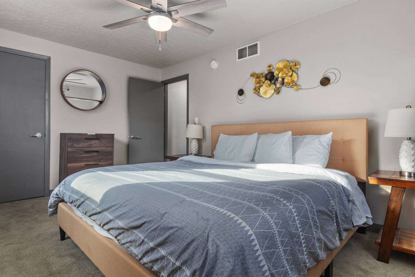 Furnished 2BR w/ Garage | Appleton WI