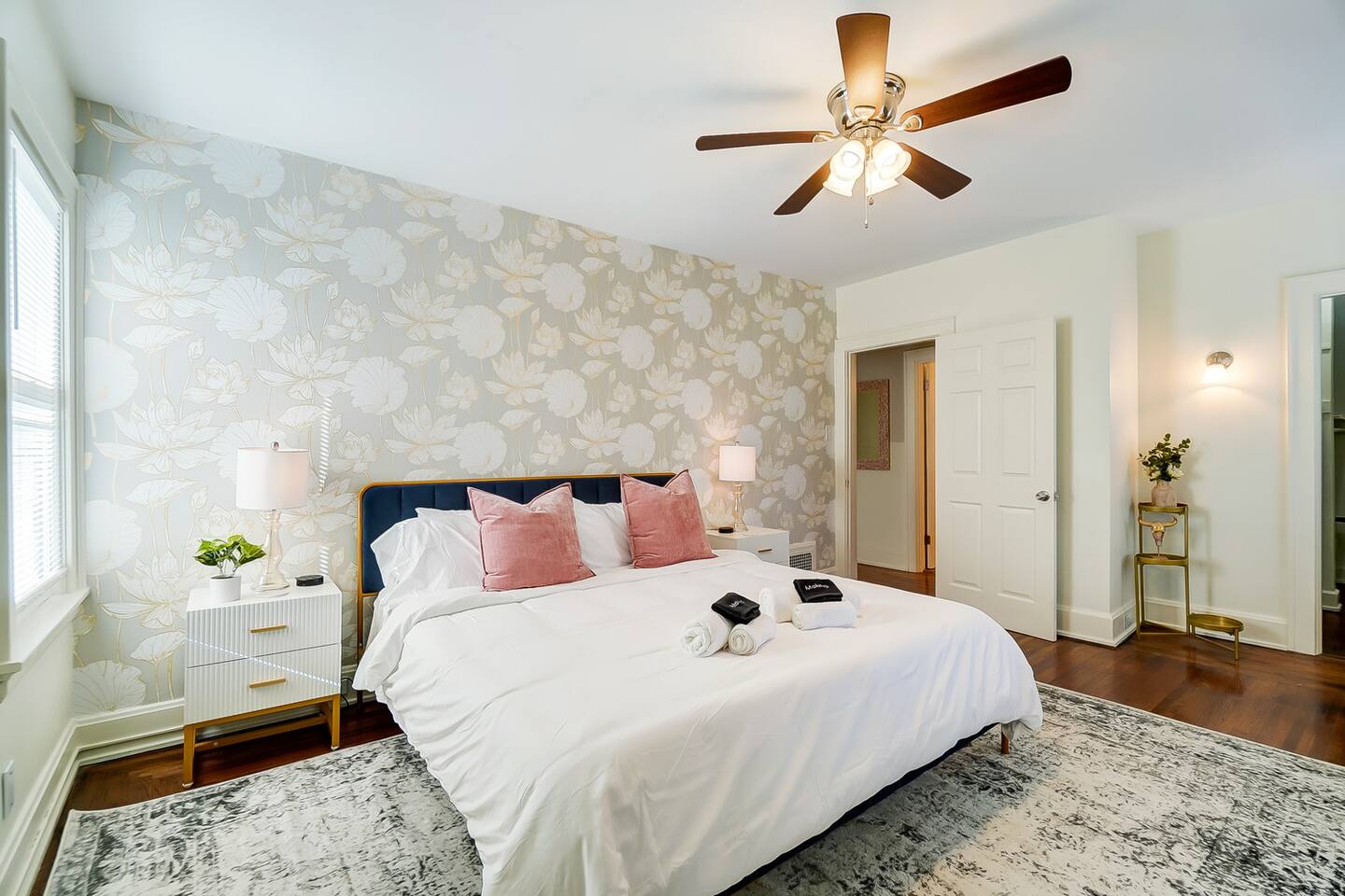 The Charming Cottage-Game Room-King Bed-Grill — Norwood — vacation rental