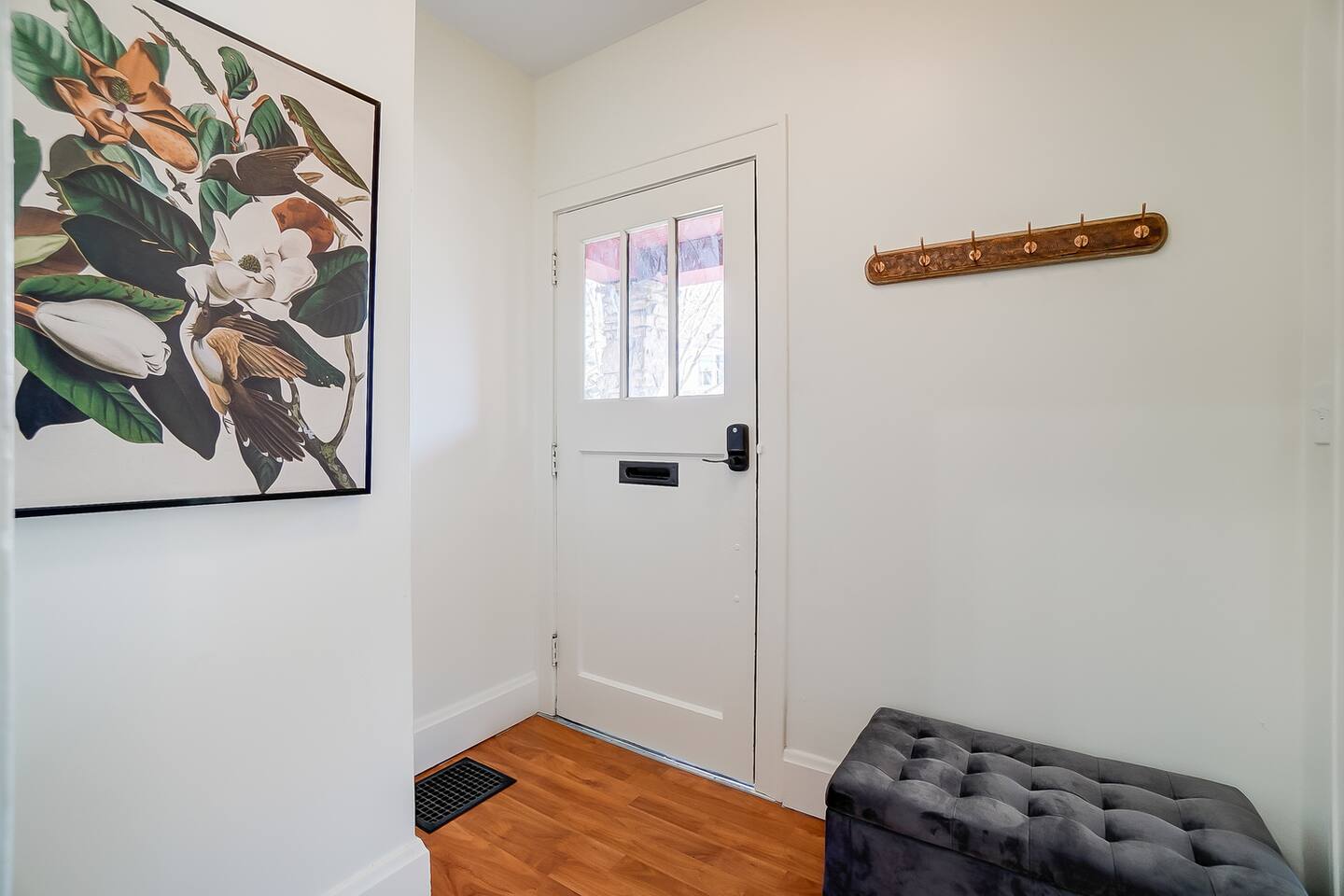 The Charming Cottage-Game Room-King Bed-Grill