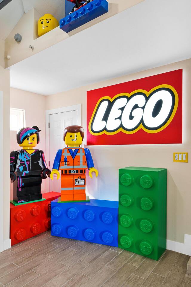 LEGO Dream: Heated Pool, Theater, Arcade, & more!