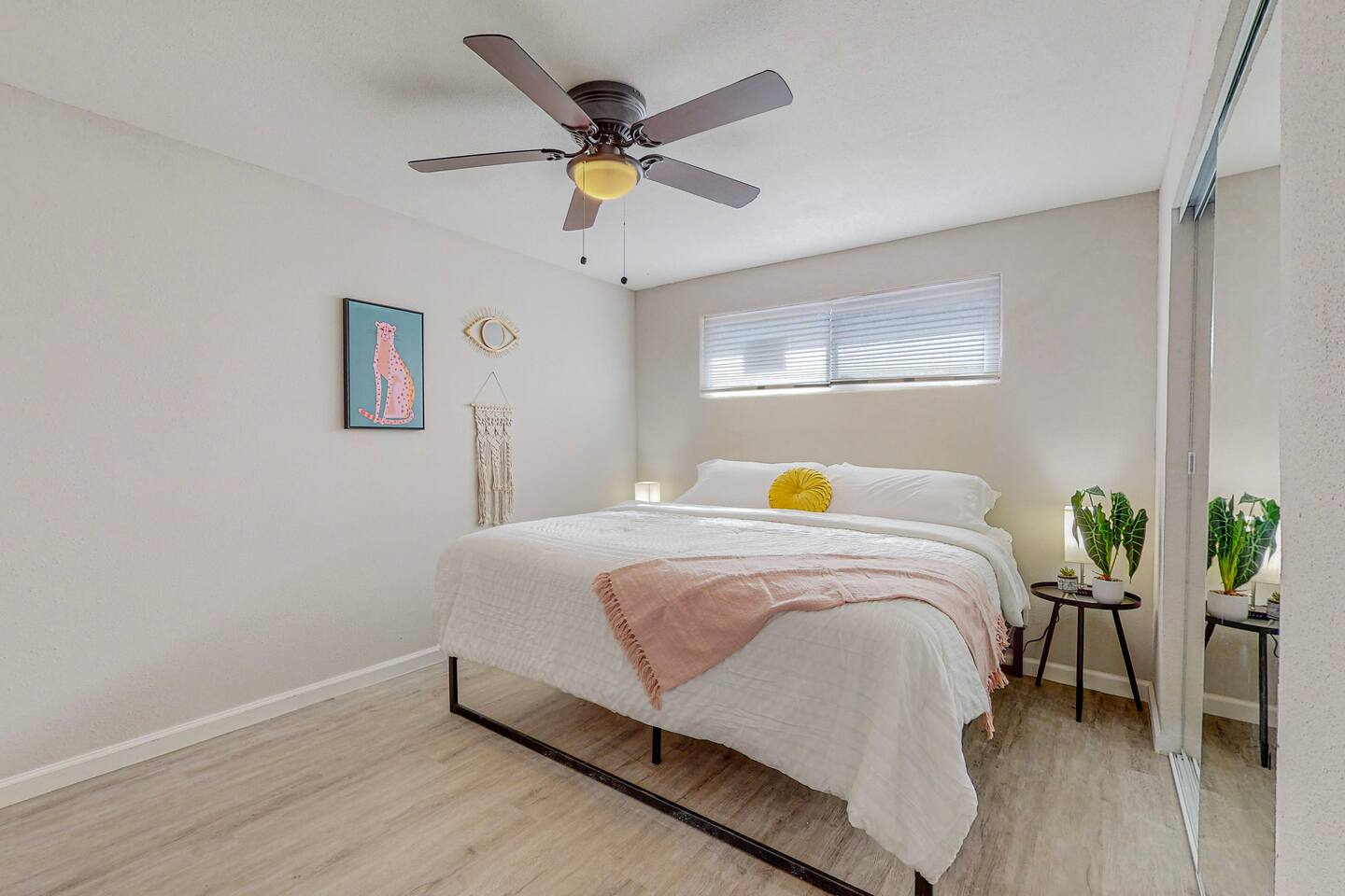 ⟫Dog Run & Courtyard 2 Bedroom Apt w/King Bed W&D