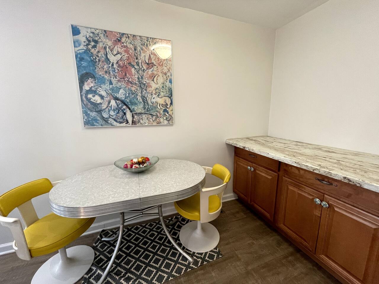 Blue Betty- 3 BDRM Mid-Century Charmer Near Beach