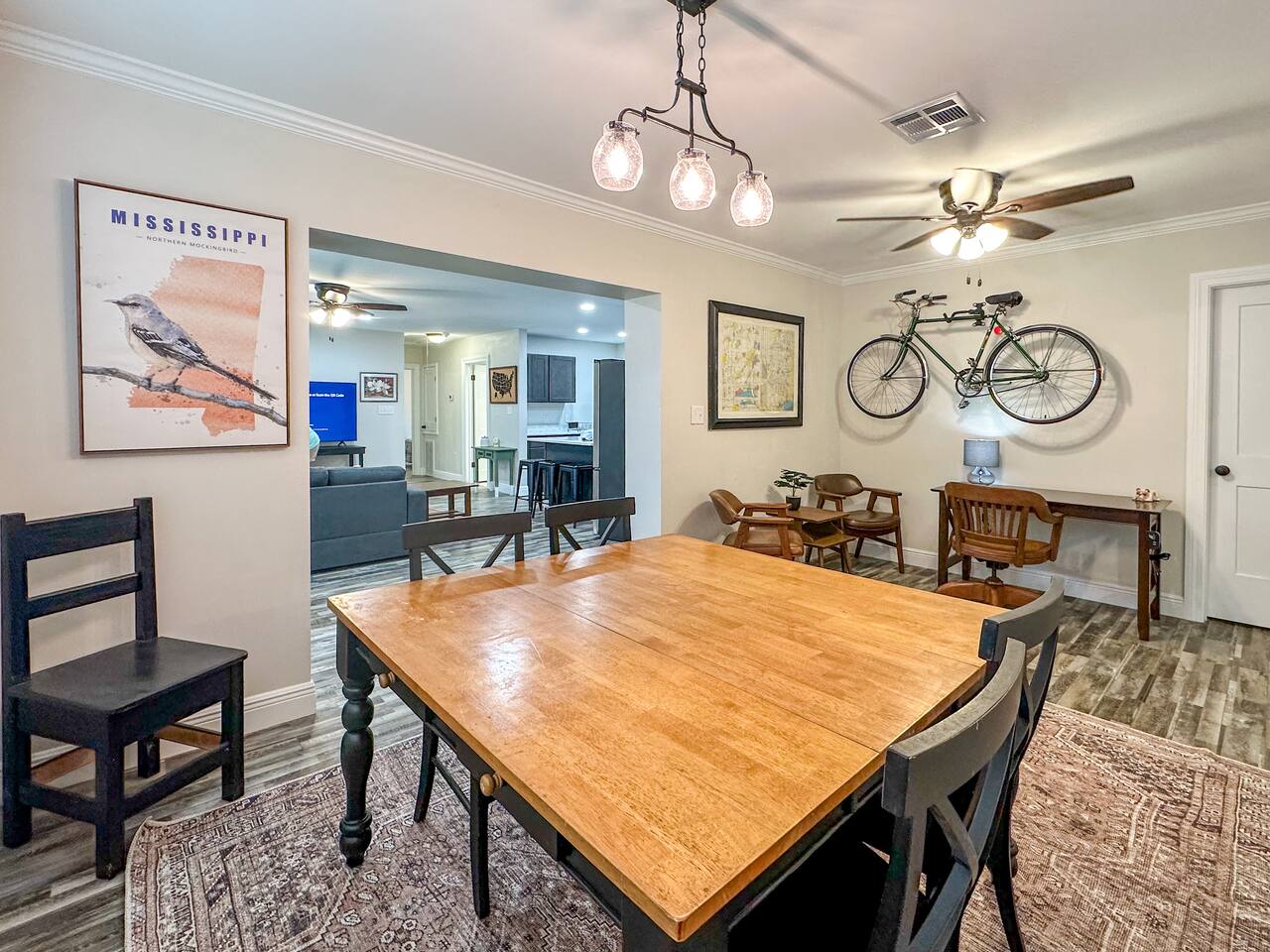 Bikes n Beaches w/ King Suite fenced yard 3 bedrm