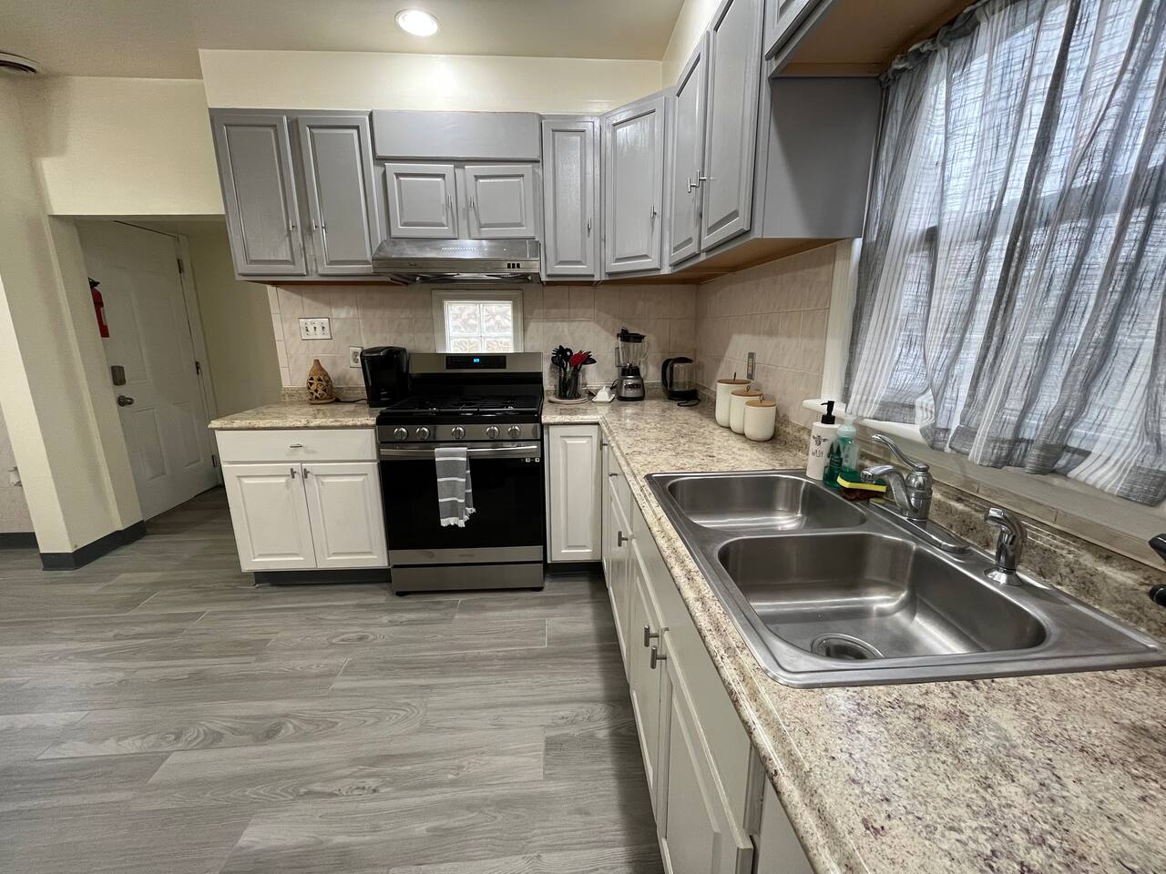 Chelsea Cabana- Close to Tropicana and Boardwalk!