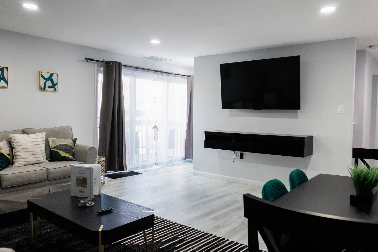 Posh Paradise -Modern Close to Casino & Water Park