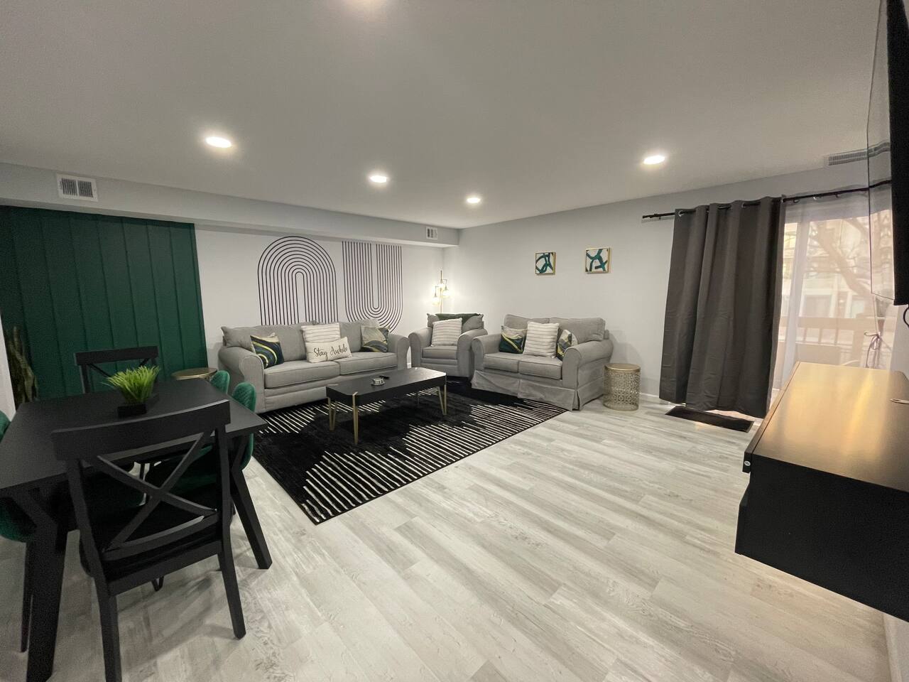 Posh Paradise -Modern Close to Casino & Water Park