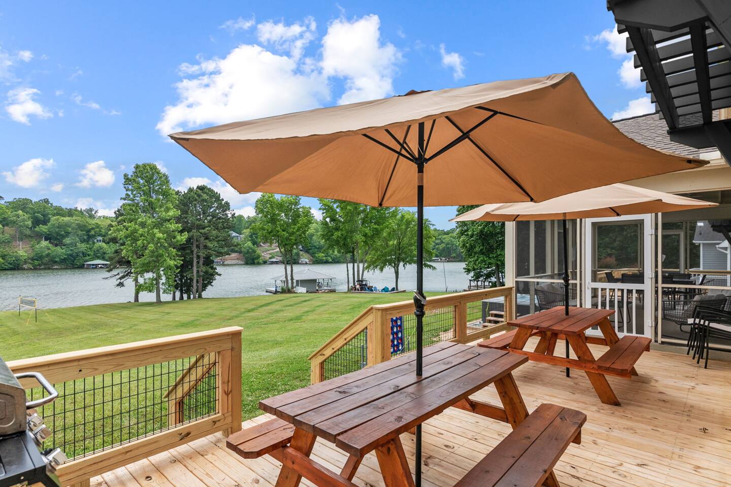 Lake-front| Views | Hot tub | Large Dock | Casino — Semora — vacation rental