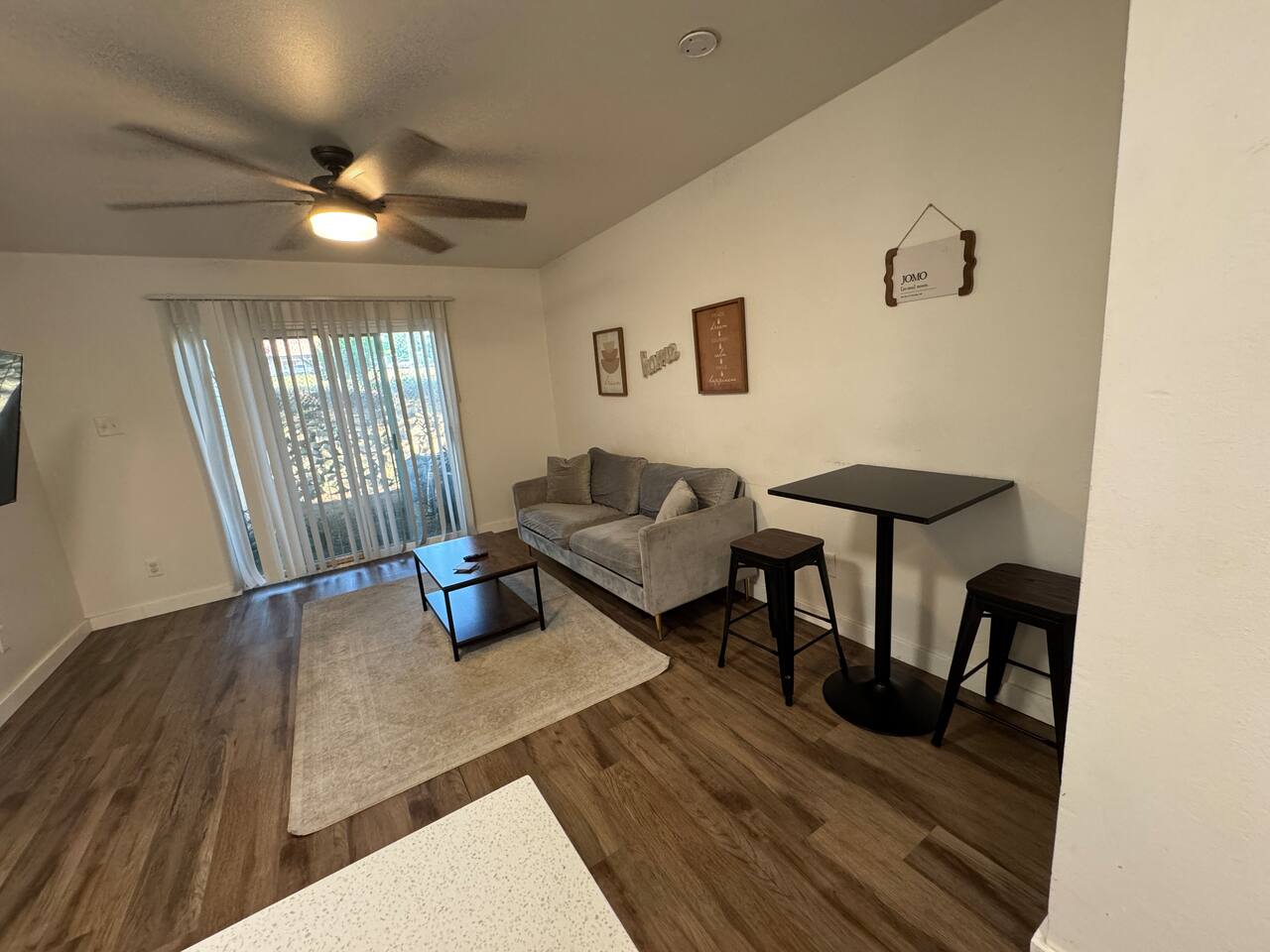 Furnished & Cozy 2BR Near UAMS