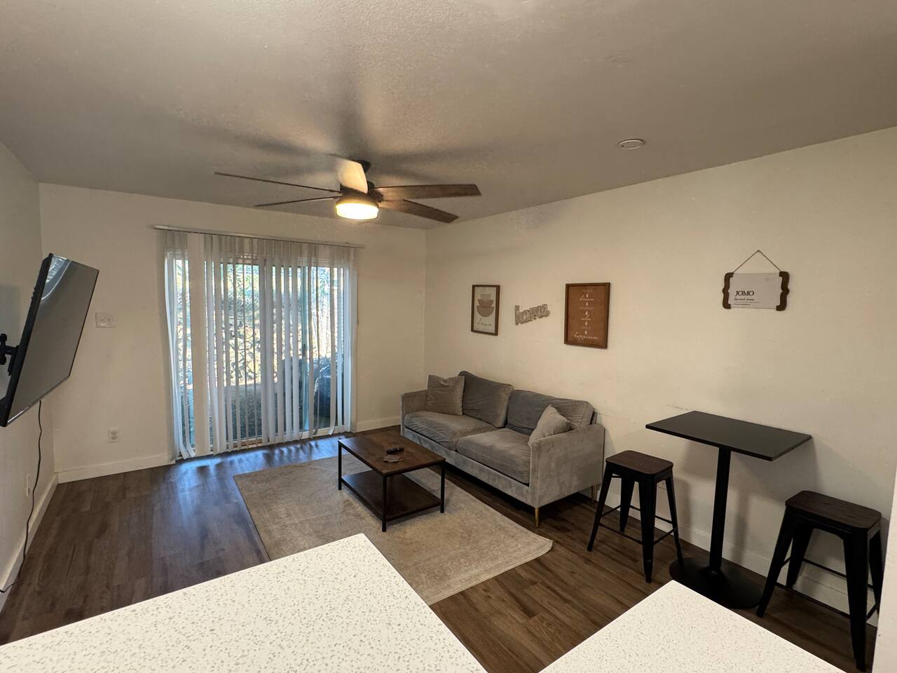 Furnished & Cozy 2BR Near UAMS — Little Rock — vacation rental
