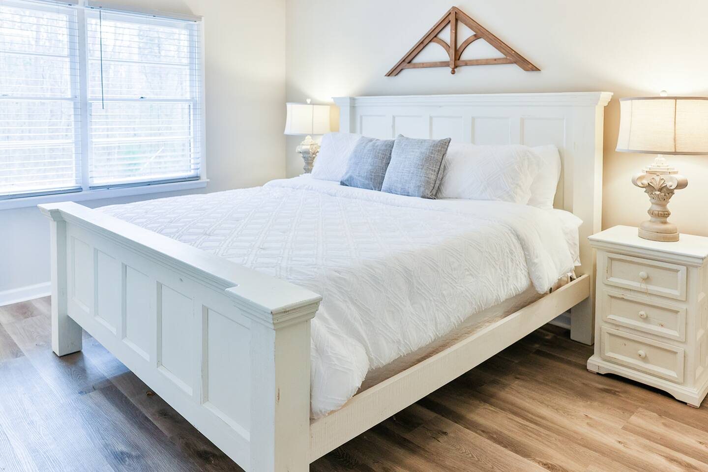 JSU 4 BR w/King Suite, 1 mile to JSU & Square