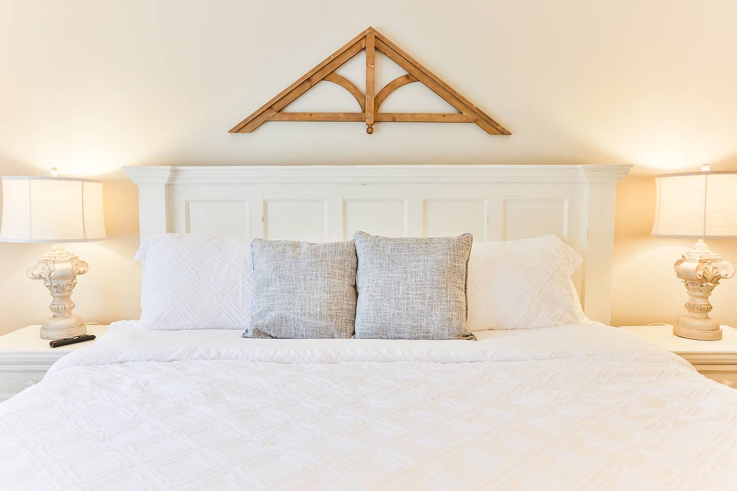 JSU 4 BR w/King Suite, 1 mile to JSU & Square