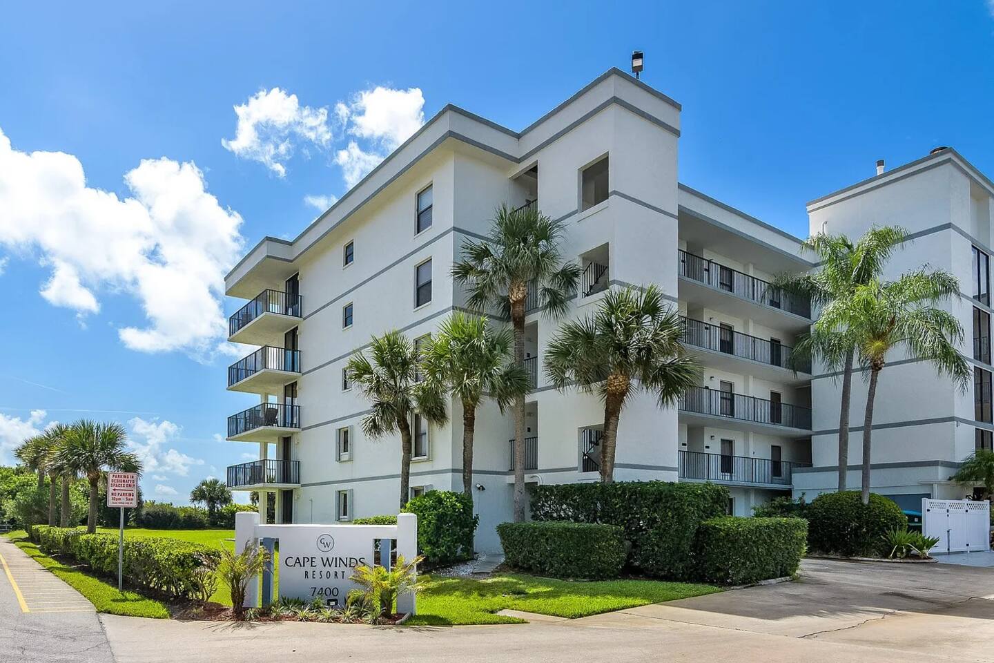 BeachFront | POOL | hottub, Ez check-in