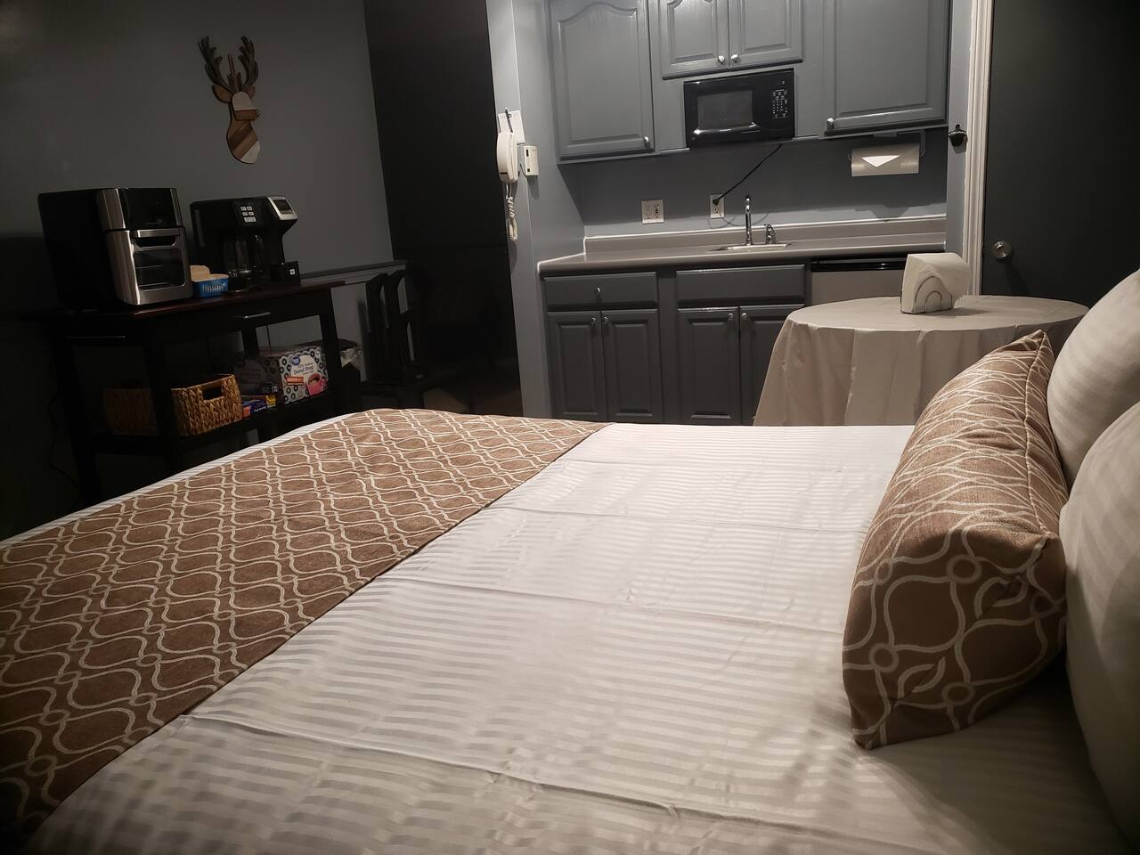 AttitashResort! 1-flr, studio, secure check-in