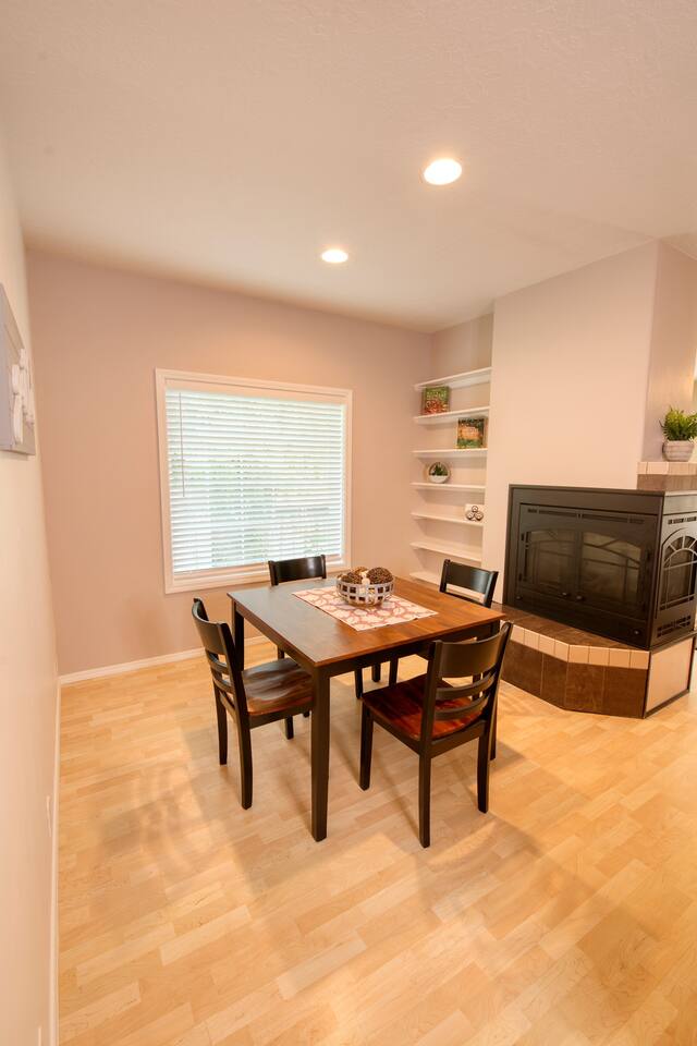 Townhouse With Gym Membership (No Pets Allowed)