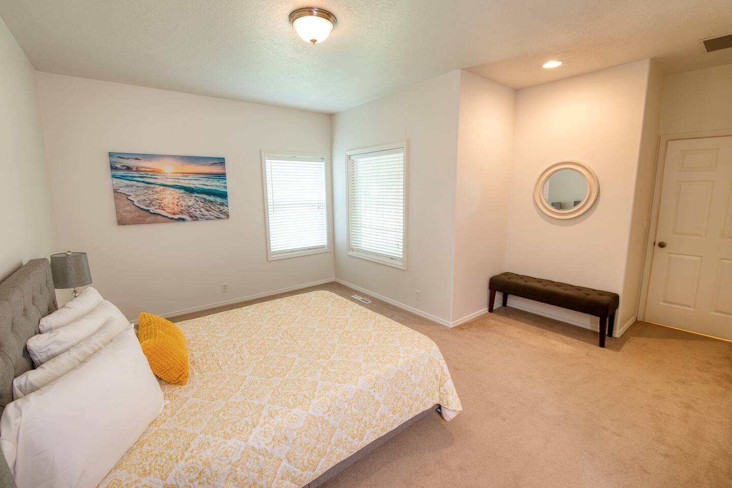 Townhouse With Gym Membership (No Pets Allowed)