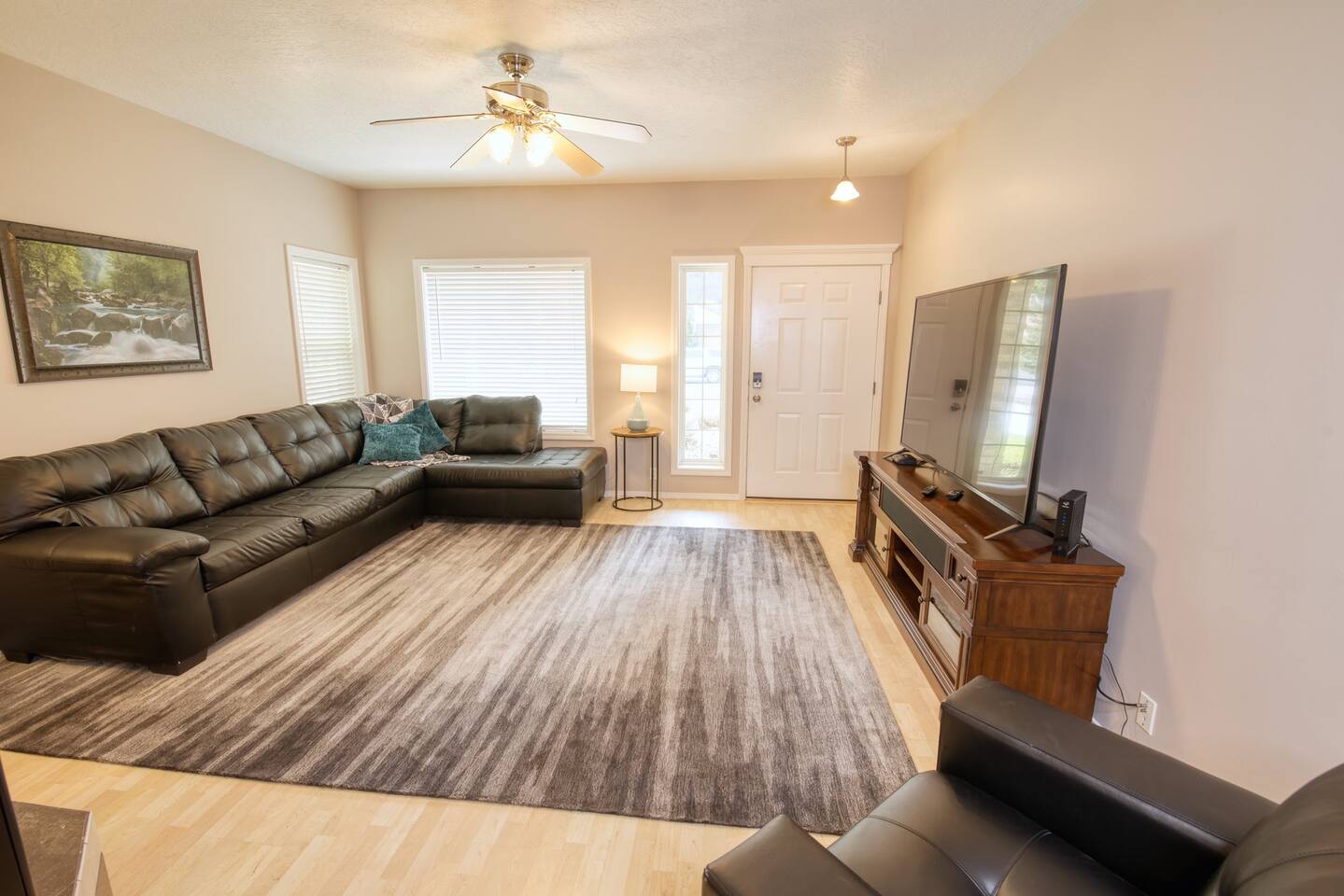 Townhouse With Gym Membership (No Pets Allowed) — Twin Falls — vacation rental