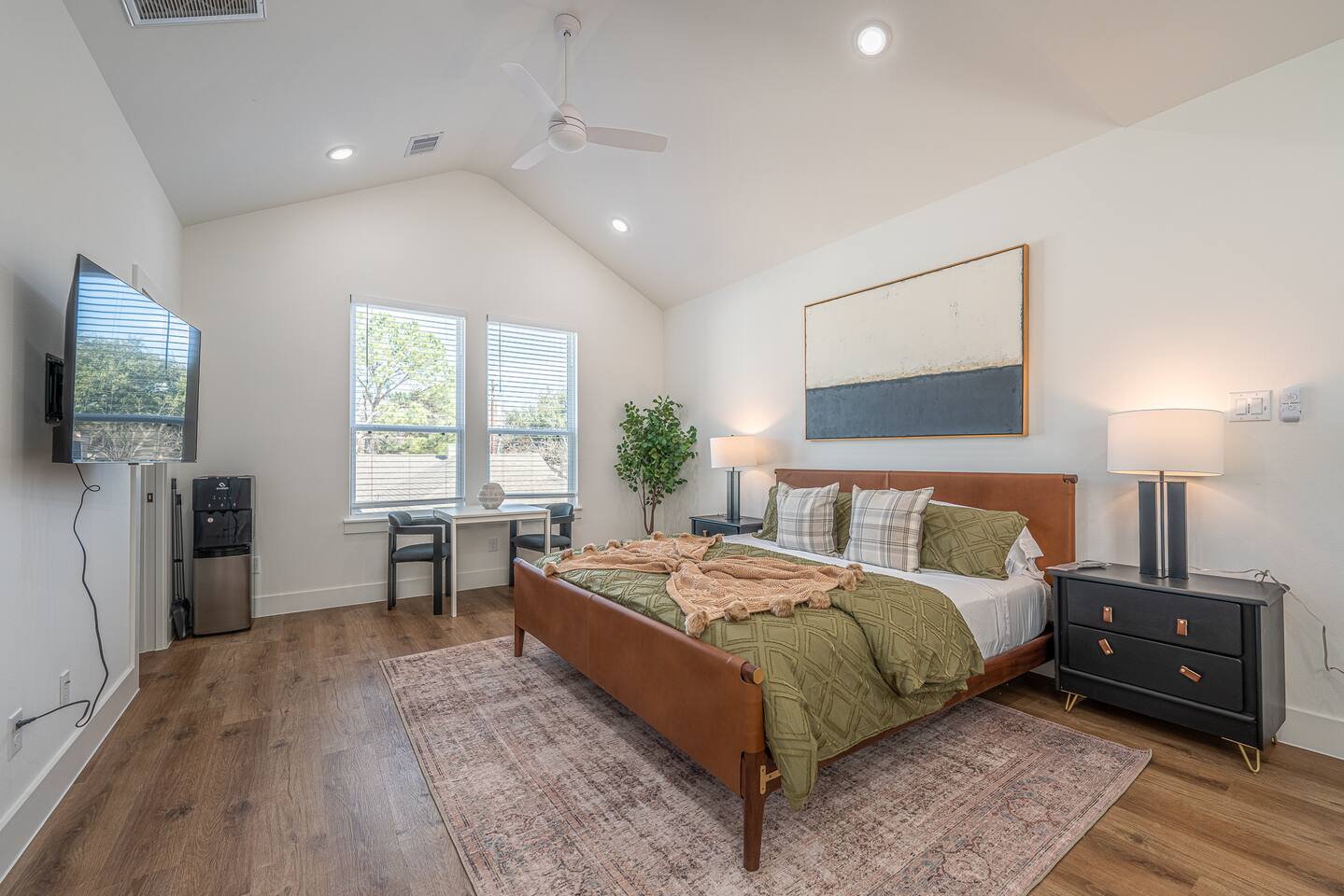 Boho-Mod Studio at East Downtown — Houston — vacation rental