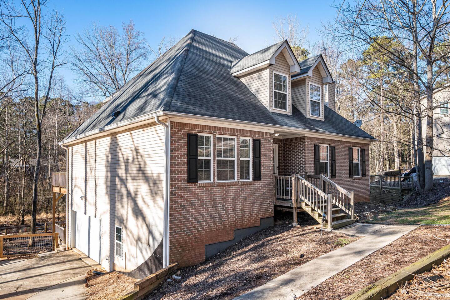 Modern Farmhouse Stay in Decatur