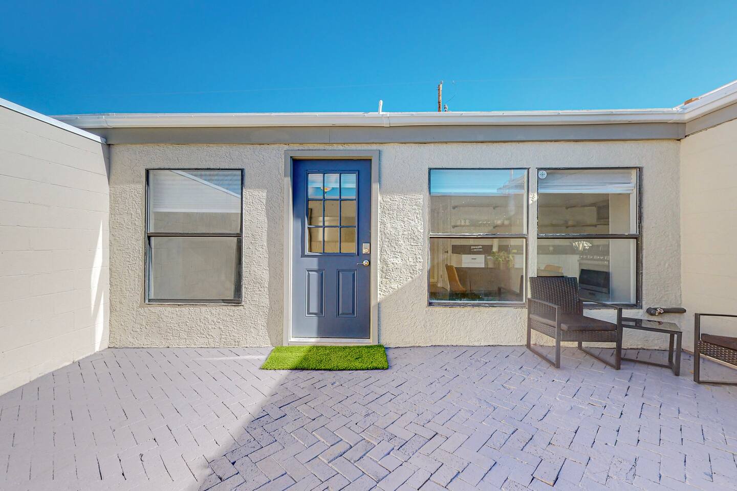 ⟫ Dog Run & Courtyard 2 Bedroom Apt w/King Bed W&D