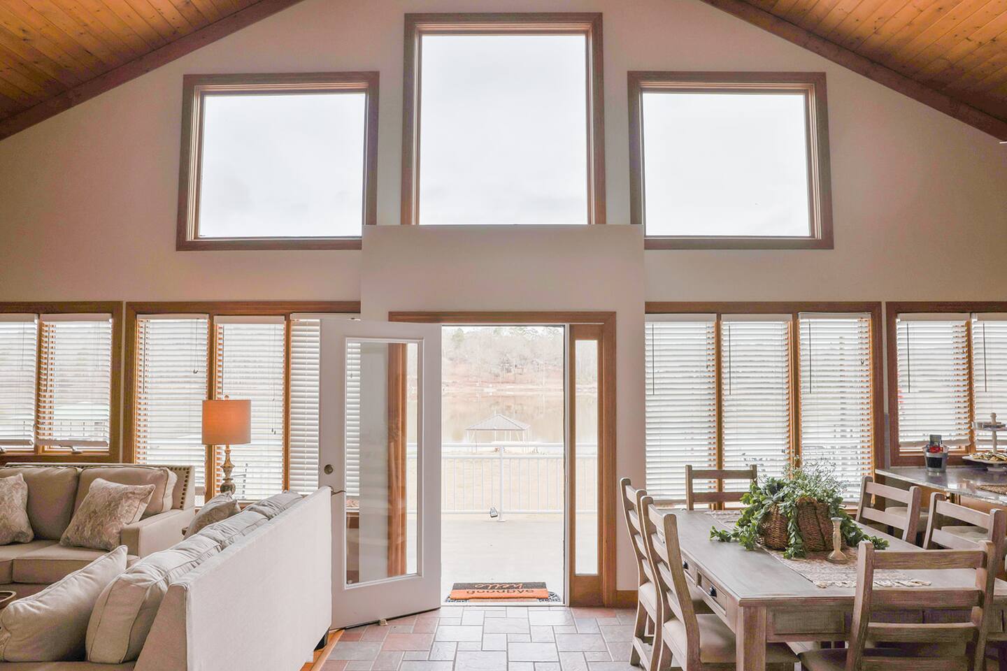 Stunning 5BR Logan Martin Lake House w/Gameroom