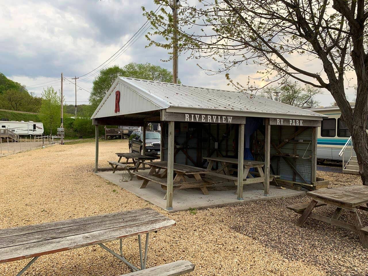 Riverview Campsite #213 (40’ Max Camper)