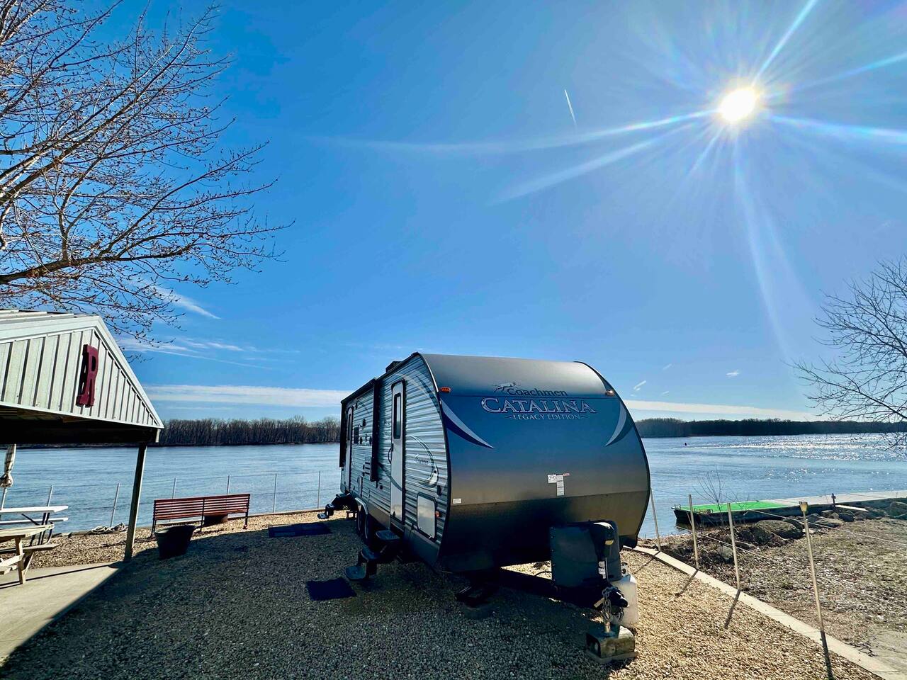 Riverfront Camper - Tent