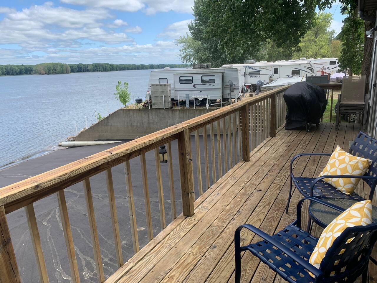 Mississippi River Cabin