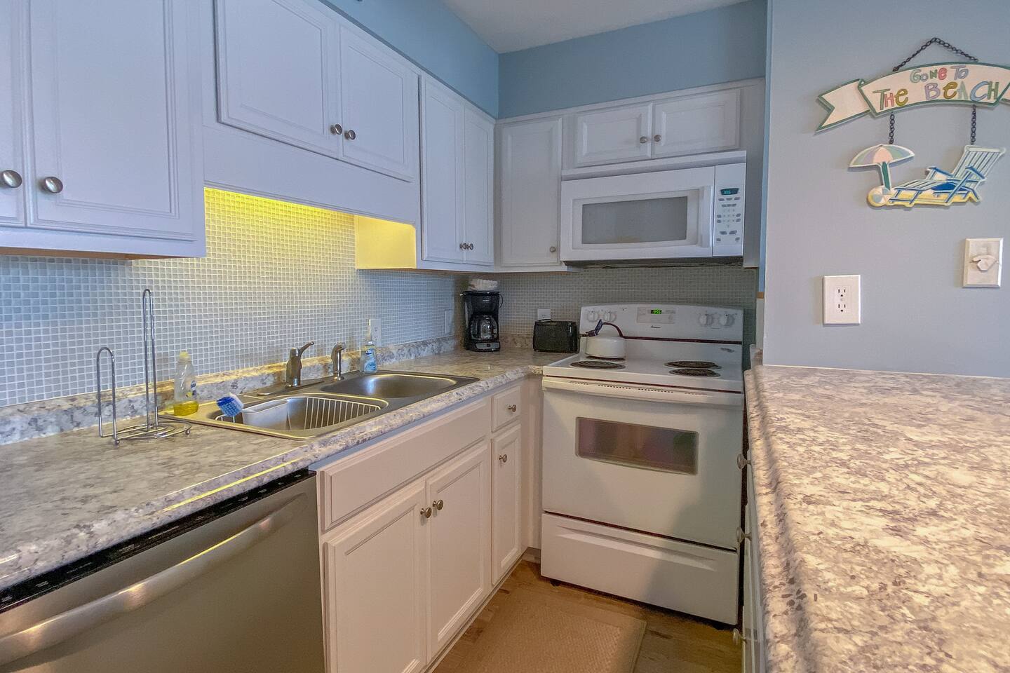 Sunswept 103-Beachfront Condo with amazing views